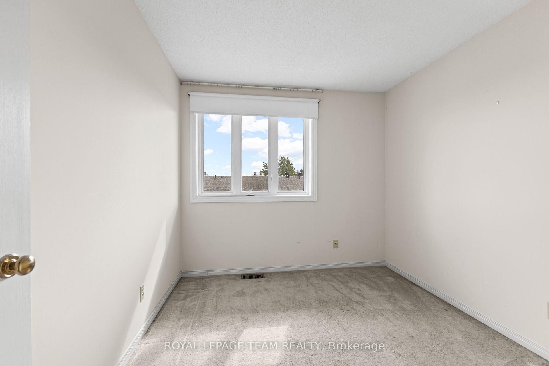 Photo 21 of 1149 Chimney Hill Way, Ottawa, Beacon Hill South — HOMEH