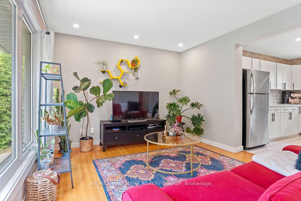 Photo 8 of 2163 Bingham Street, Ottawa, Elmvale Acres/Urbandale — HOMEH