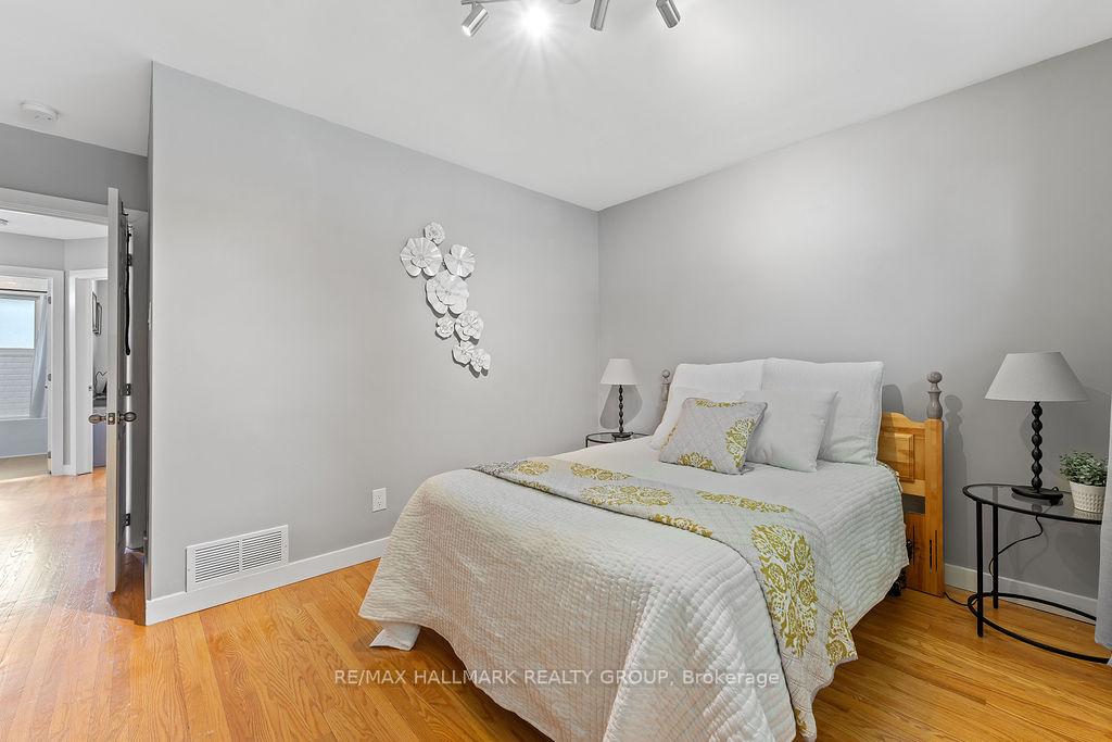 Photo 19 of 2163 Bingham Street, Ottawa, Elmvale Acres/Urbandale — HOMEH