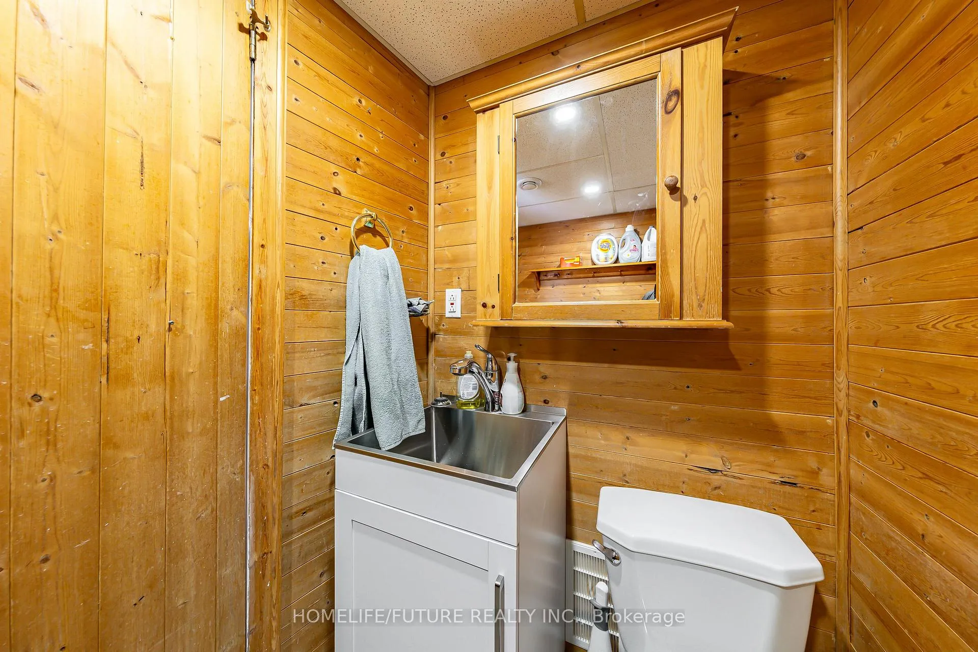 Photo 7 of Unit 13, 72 Martin Road, Clarington, Bowmanville — HOMEH