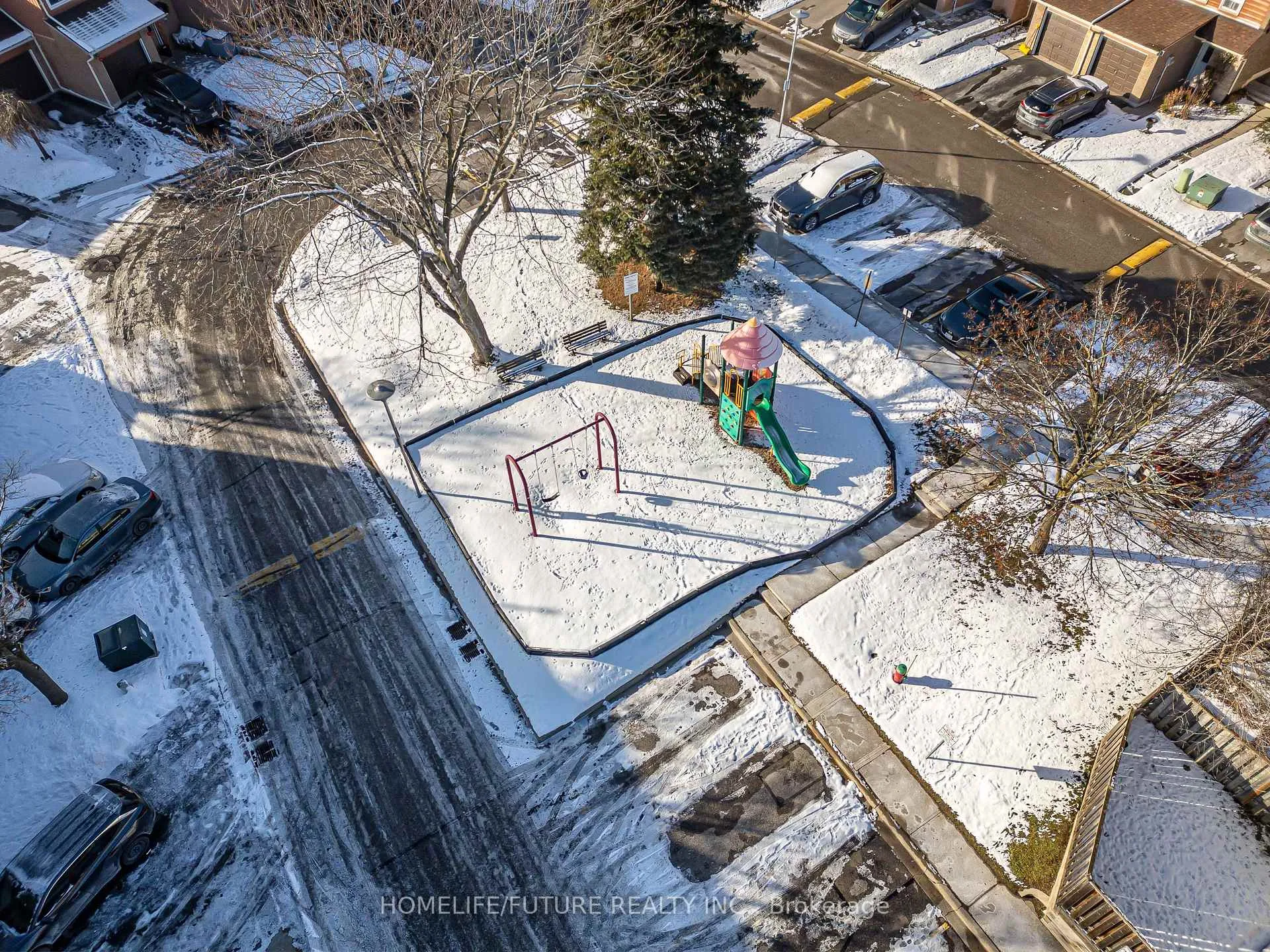Photo 31 of Unit 13, 72 Martin Road, Clarington, Bowmanville — HOMEH