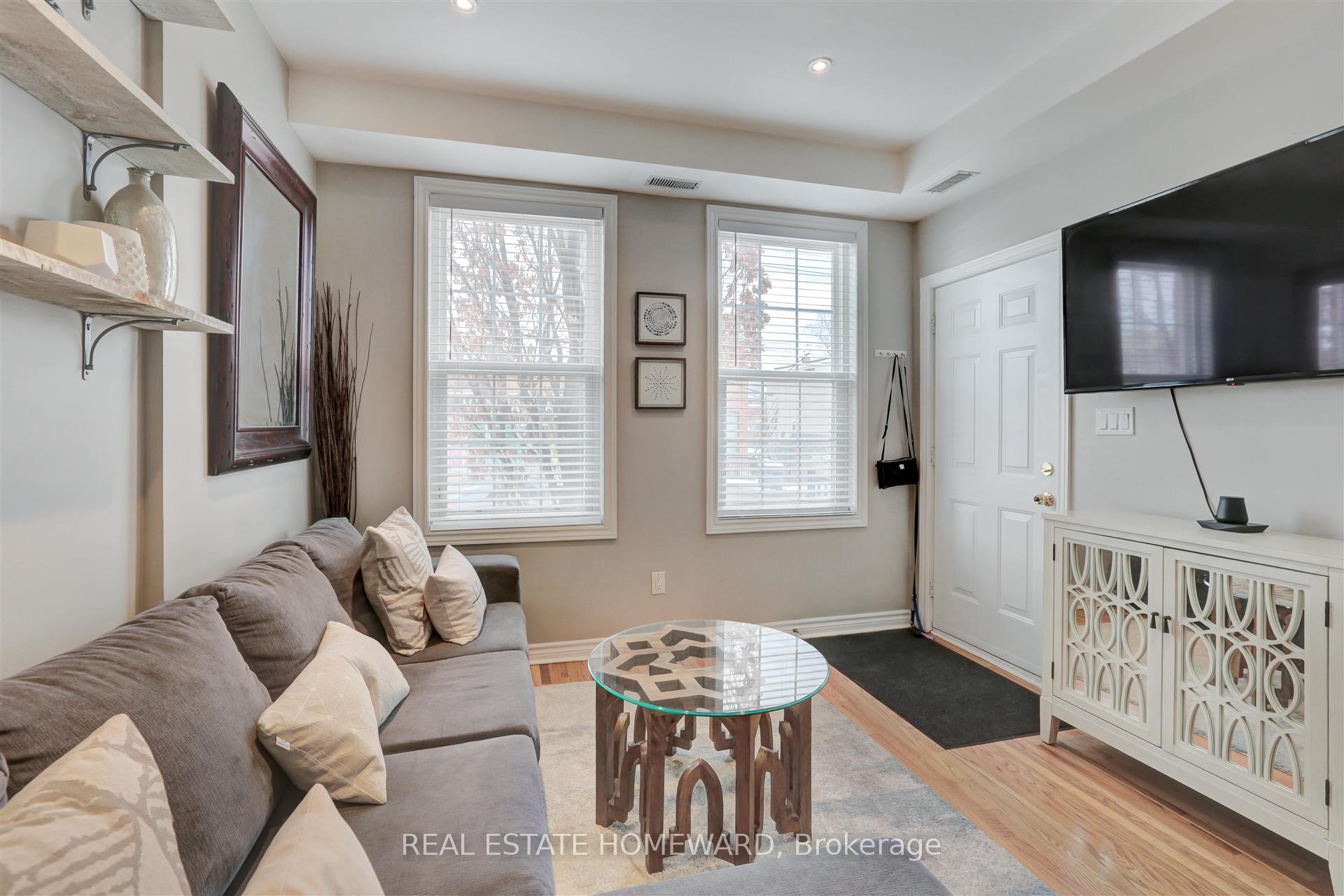 Photo 2 of 80B Coxwell Avenue, Toronto, Greenwood-Coxwell — HOMEH
