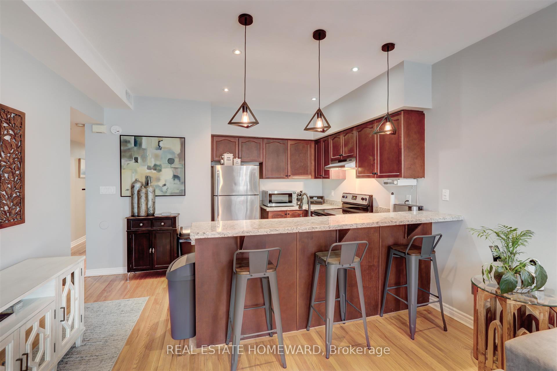 Photo 6 of 80B Coxwell Avenue, Toronto, Greenwood-Coxwell — HOMEH