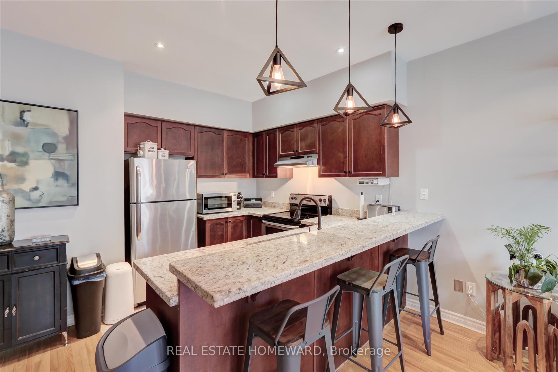 Photo 7 of 80B Coxwell Avenue, Toronto, Greenwood-Coxwell — HOMEH