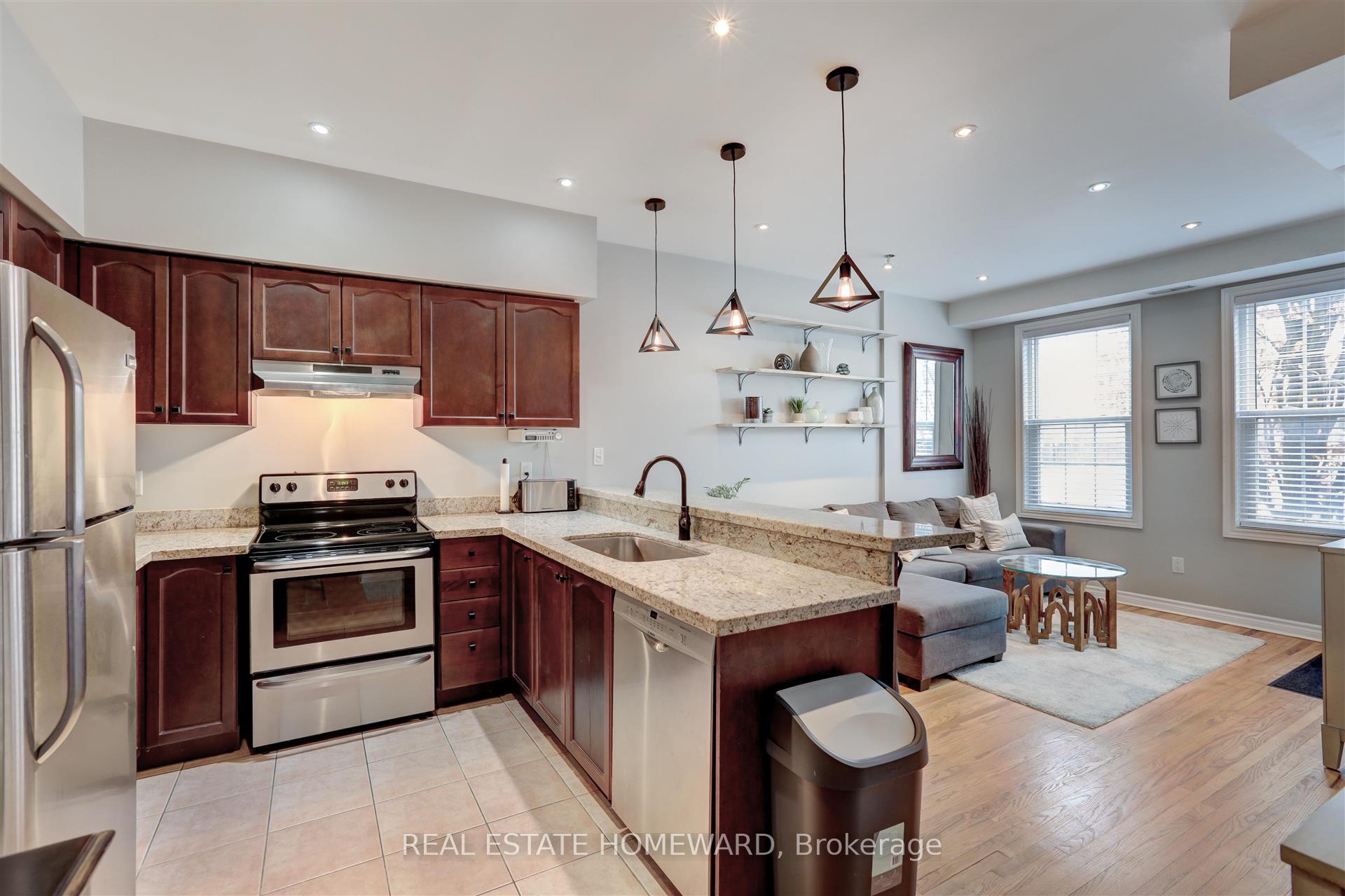 Photo 8 of 80B Coxwell Avenue, Toronto, Greenwood-Coxwell — HOMEH