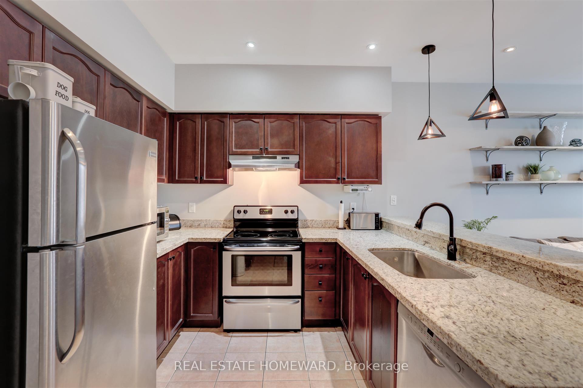 Photo 9 of 80B Coxwell Avenue, Toronto, Greenwood-Coxwell — HOMEH