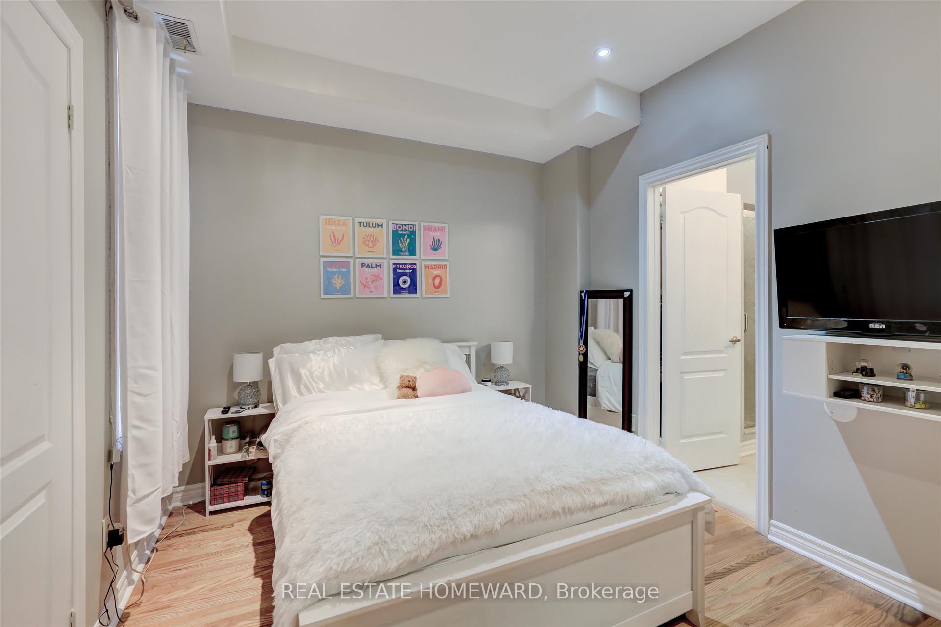 Photo 11 of 80B Coxwell Avenue, Toronto, Greenwood-Coxwell — HOMEH
