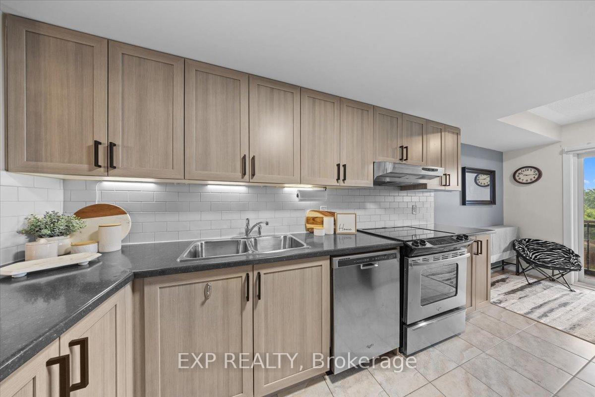 Photo 5 of 168 Bluestone Private, Ottawa, Avalon West — HOMEH