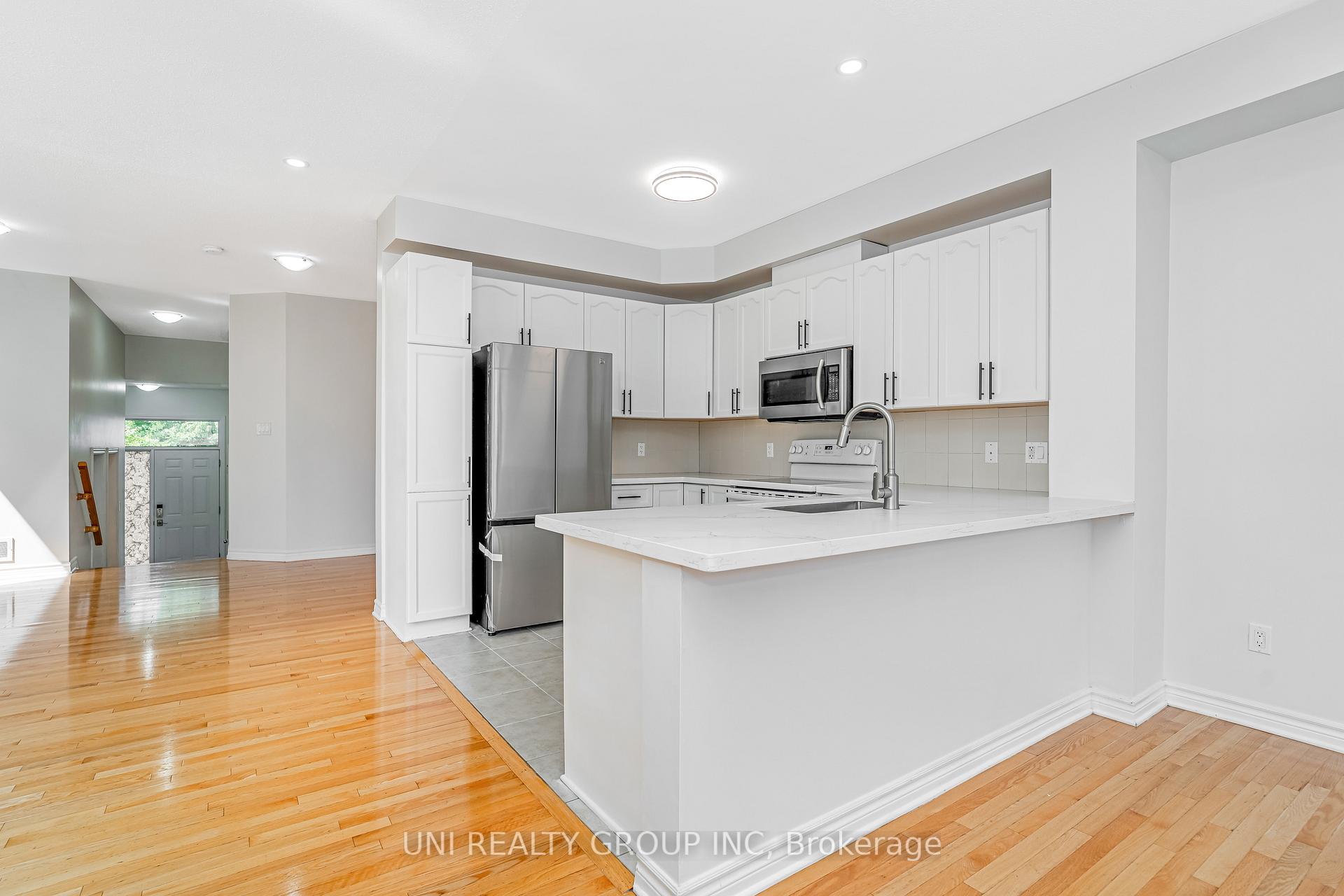 Photo 18 of 279 Harthill Way, Ottawa, Barrhaven - Heritage Park — HOMEH