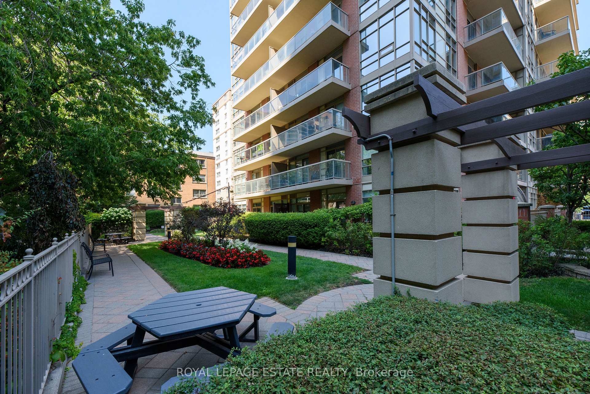 Photo 42 of Unit 313, 900 Mount Pleasant Road, Toronto, Mount Pleasant West — HOMEH