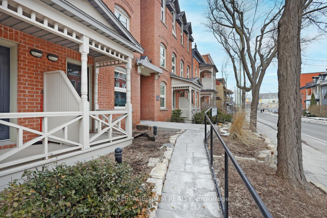 Photo 3 of Unit 11, 215 St Patrick Street, Ottawa, Lower Town/Byward Market — HOMEH