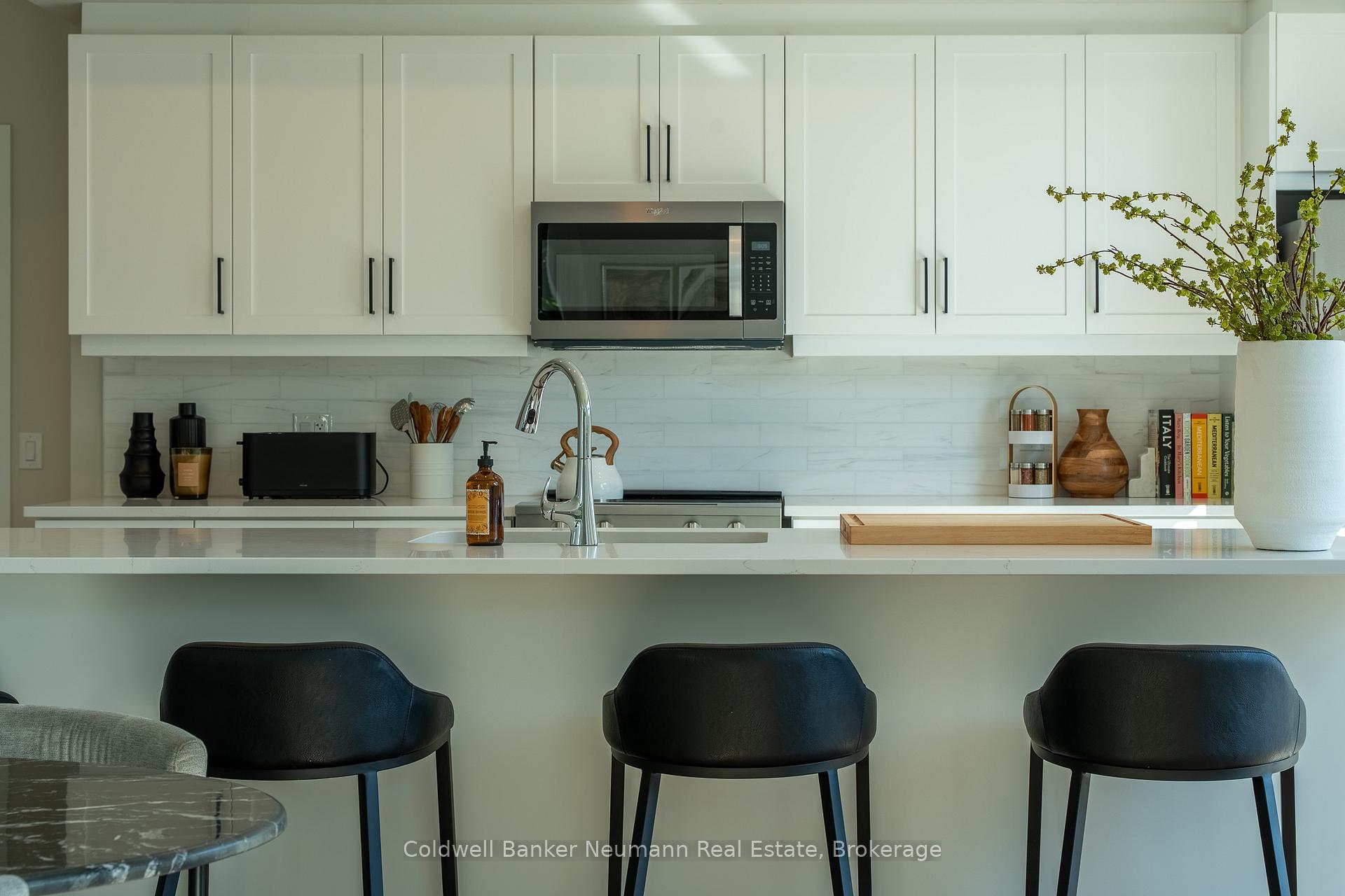 Photo 2 of Unit 216, 1882 Gordon Street, Guelph, Pineridge/Westminster Woods — HOMEH