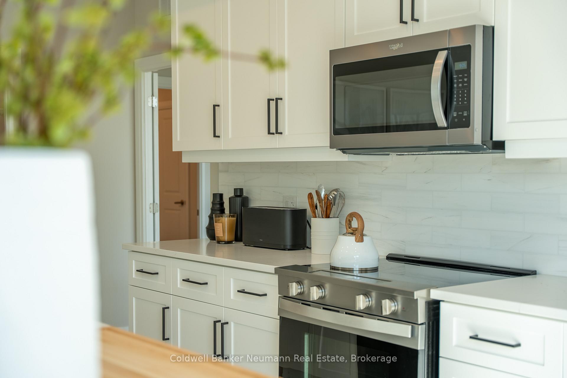 Photo 6 of Unit 216, 1882 Gordon Street, Guelph, Pineridge/Westminster Woods — HOMEH