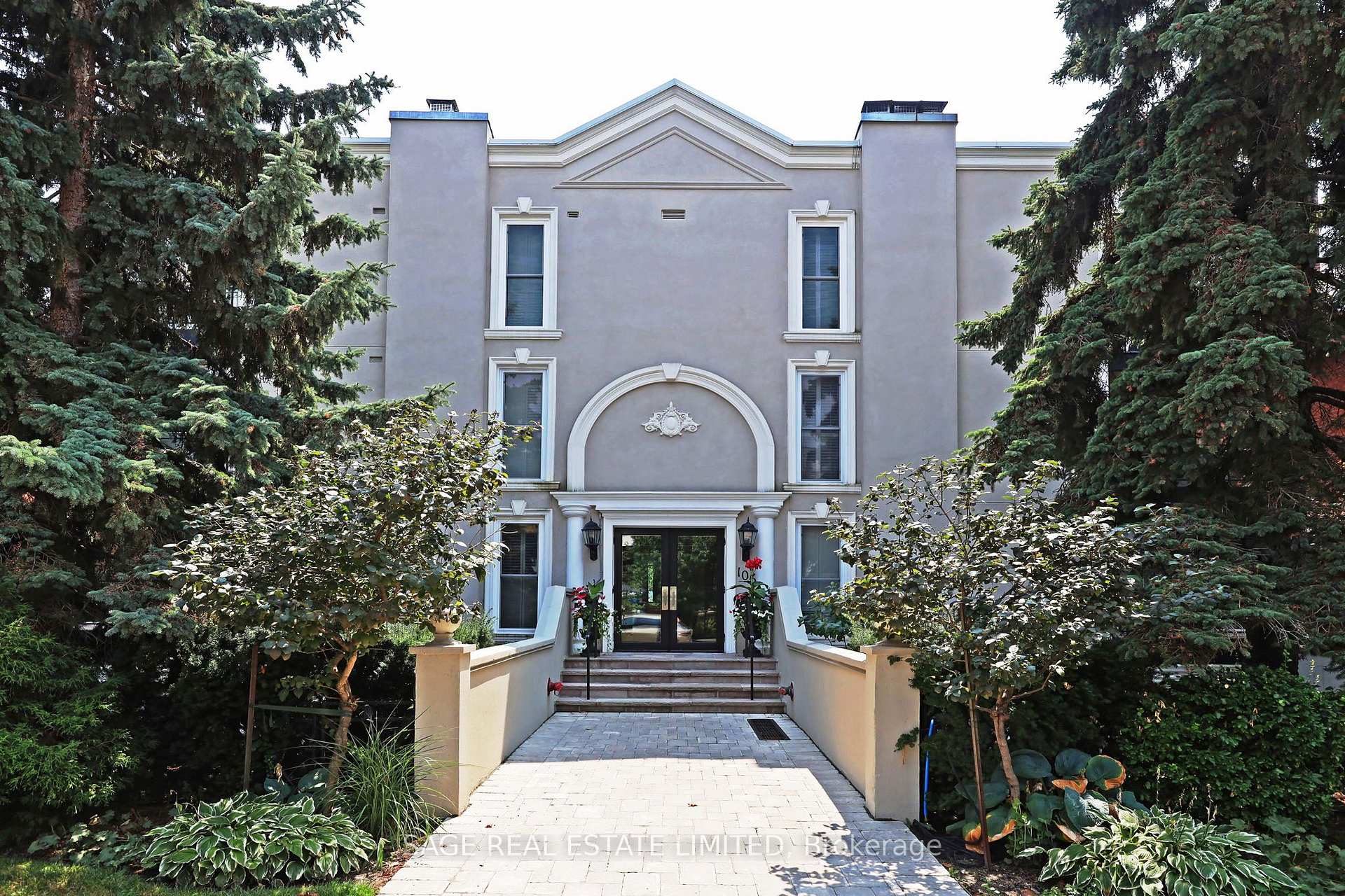 Front of Unit 9, 105 Heath Street W
