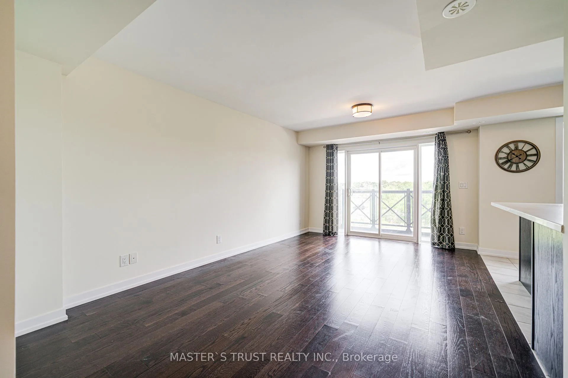 Photo 4 of Unit 507, 30 Dunsheath Way, Markham, Cornell — HOMEH