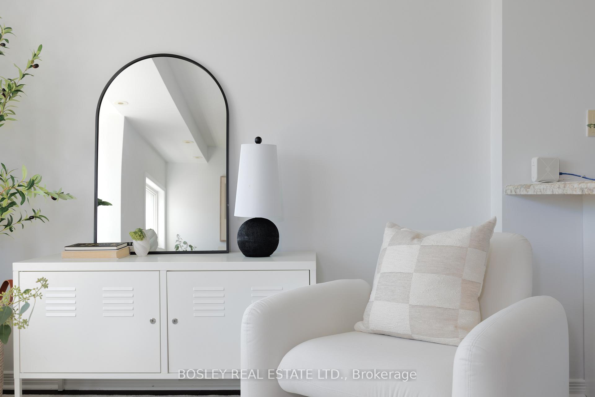 Photo 11 of Unit 2, 4 Frances Loring Lane, Toronto, South Riverdale — HOMEH