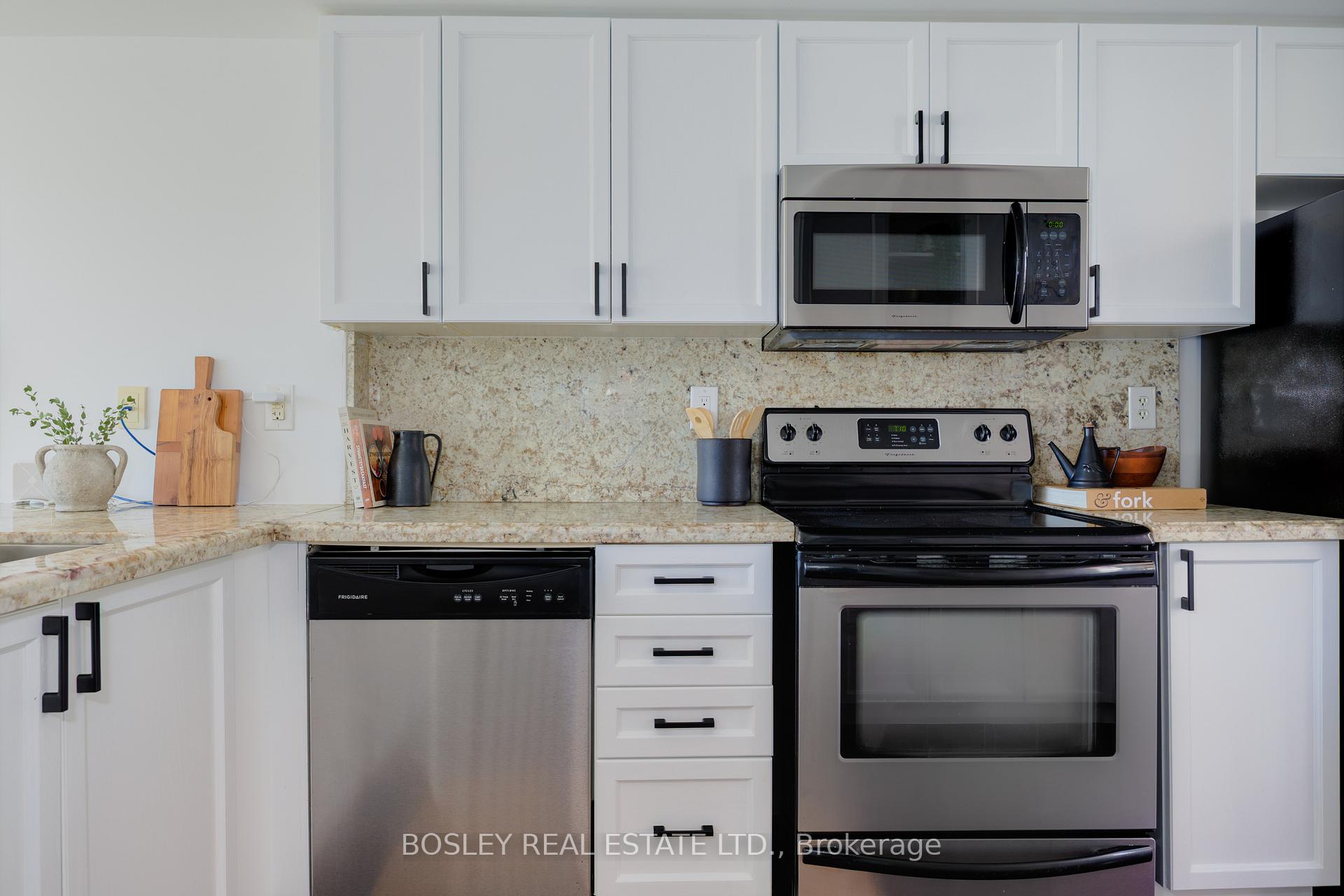 Photo 13 of Unit 2, 4 Frances Loring Lane, Toronto, South Riverdale — HOMEH