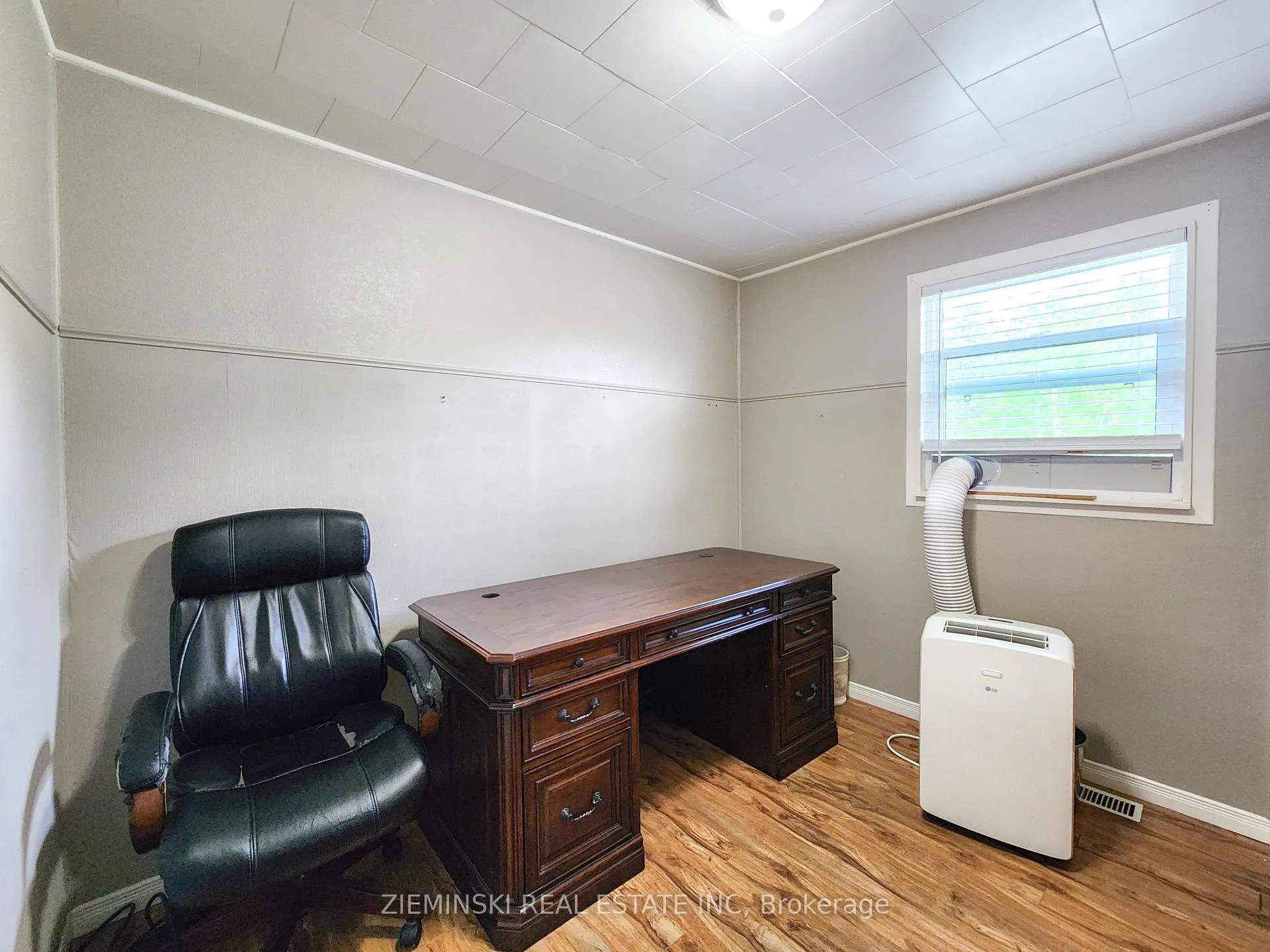 Photo 17 of 545 Silver Queen Lake Road, Cochrane — HOMEH
