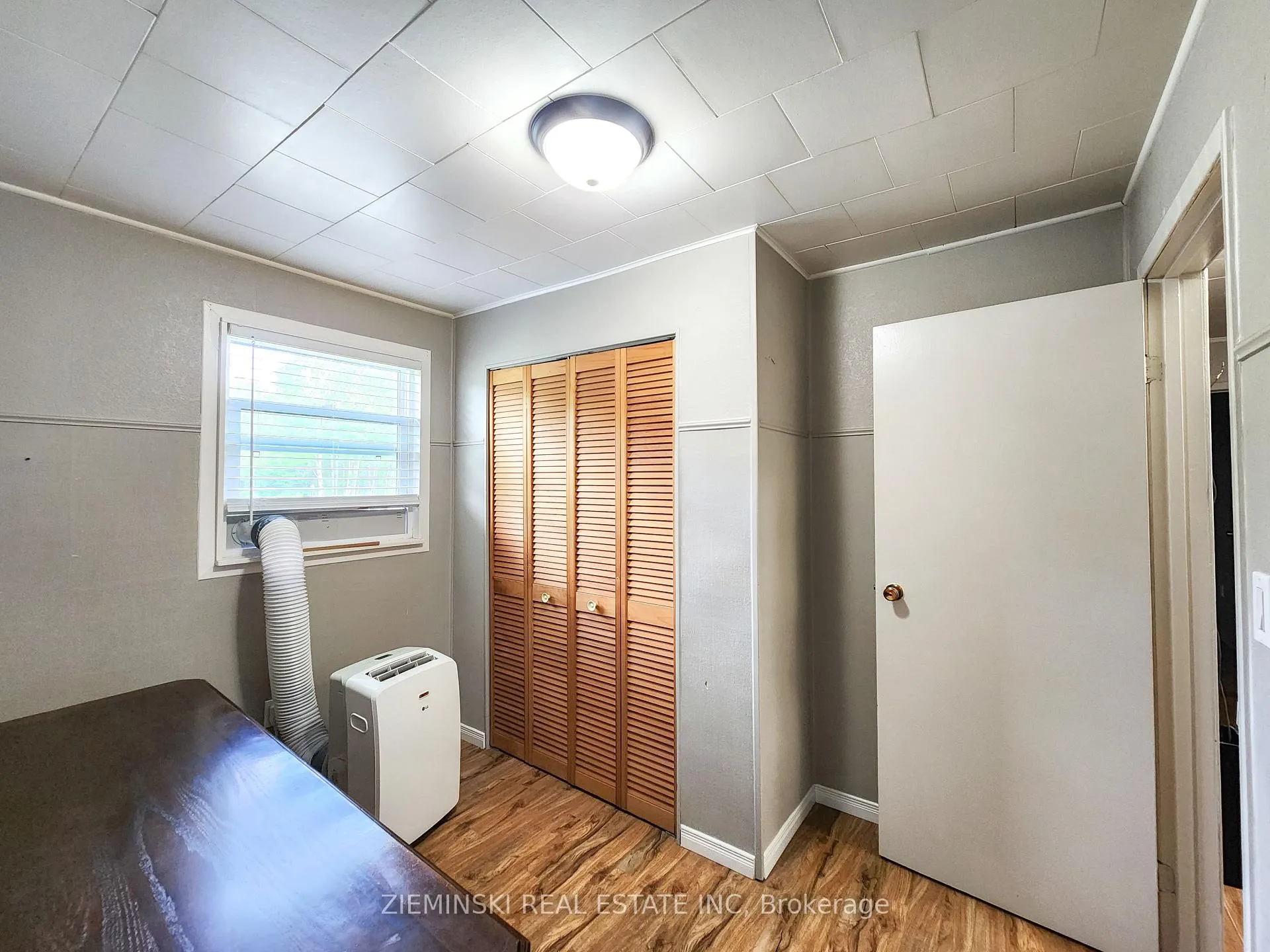 Photo 18 of 545 Silver Queen Lake Road, Cochrane — HOMEH