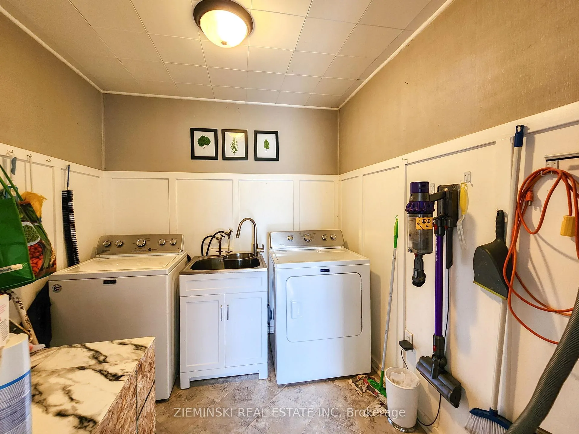 Photo 21 of 545 Silver Queen Lake Road, Cochrane — HOMEH