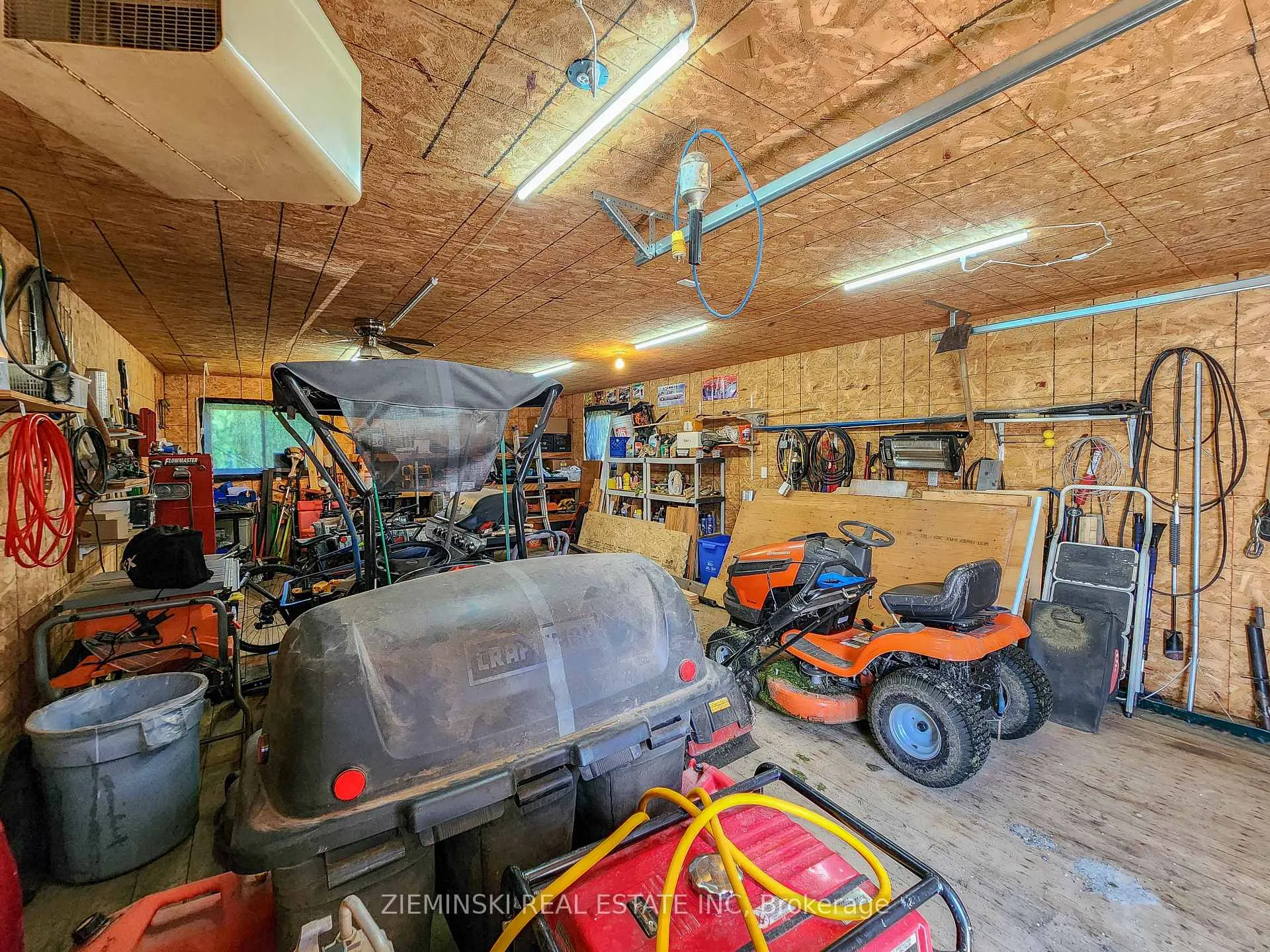 Photo 28 of 545 Silver Queen Lake Road, Cochrane — HOMEH