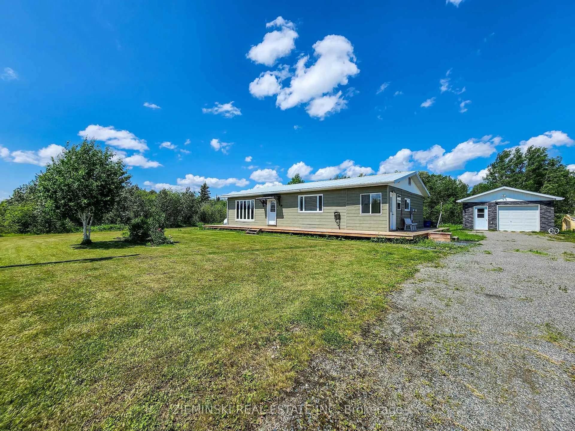 Photo 34 of 545 Silver Queen Lake Road, Cochrane — HOMEH