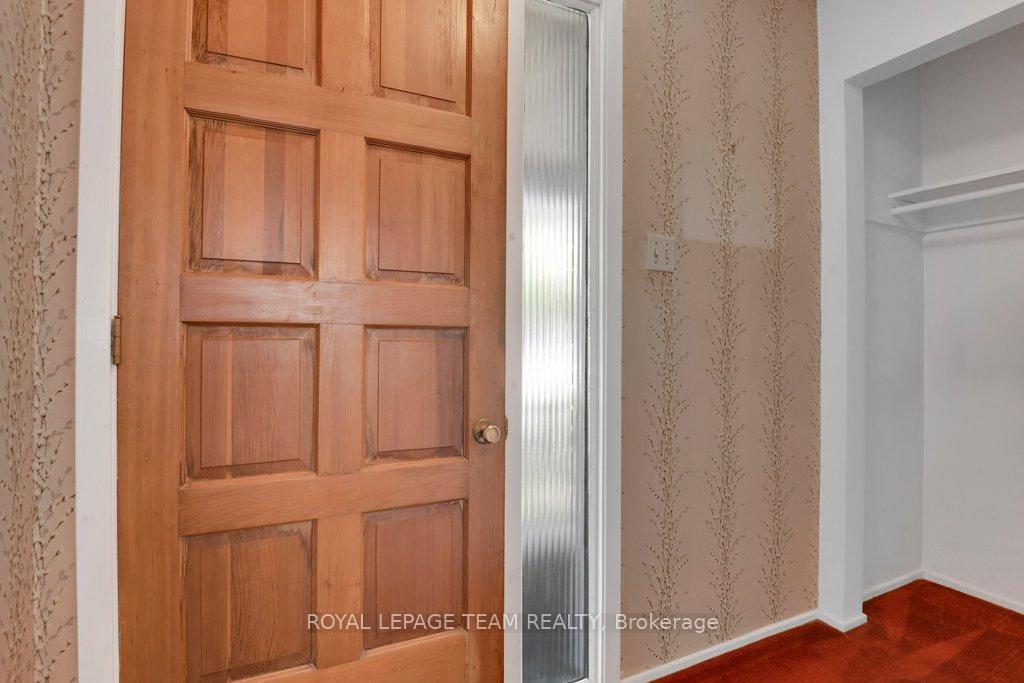 Photo 7 of 16 Keewatin Crescent, Ottawa, Borden Farm/Stewart Farm/Carleton Heights/Parkwood Hills — HOMEH
