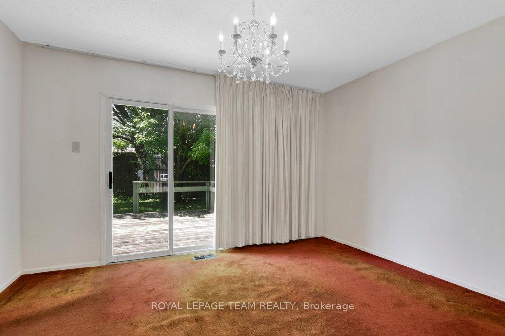 Photo 19 of 16 Keewatin Crescent, Ottawa, Borden Farm/Stewart Farm/Carleton Heights/Parkwood Hills — HOMEH