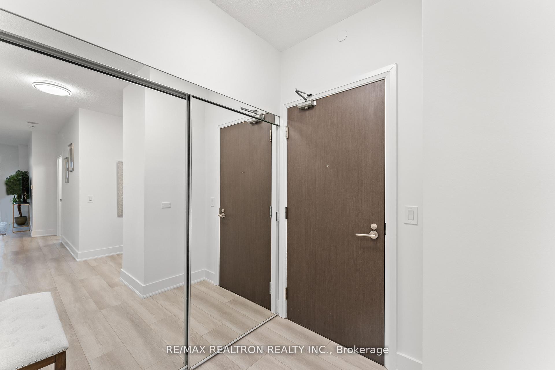 Photo 4 of Unit 229, 7900 Bathurst Street, Vaughan, Beverley Glen — HOMEH