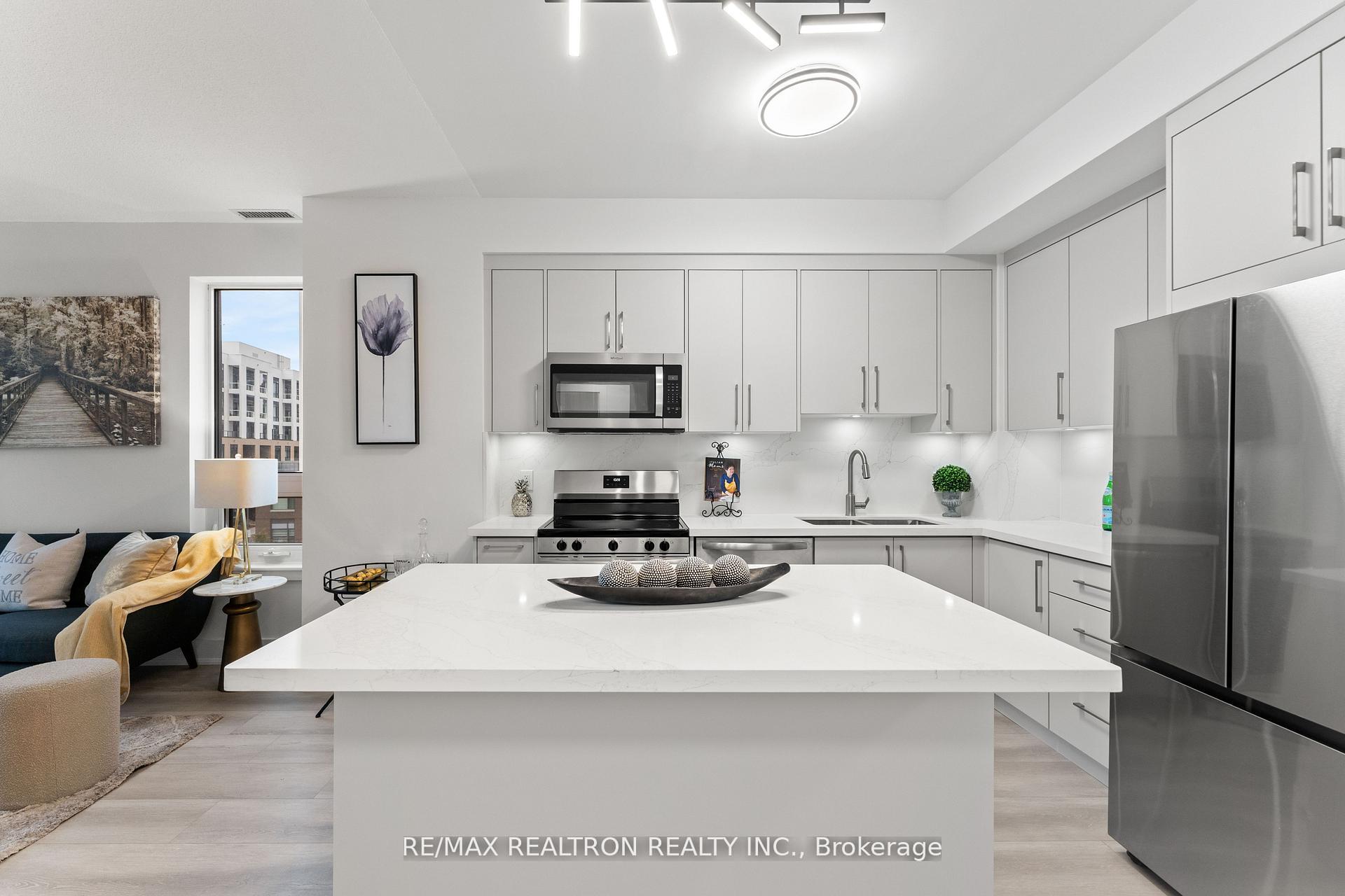 Photo 9 of Unit 229, 7900 Bathurst Street, Vaughan, Beverley Glen — HOMEH