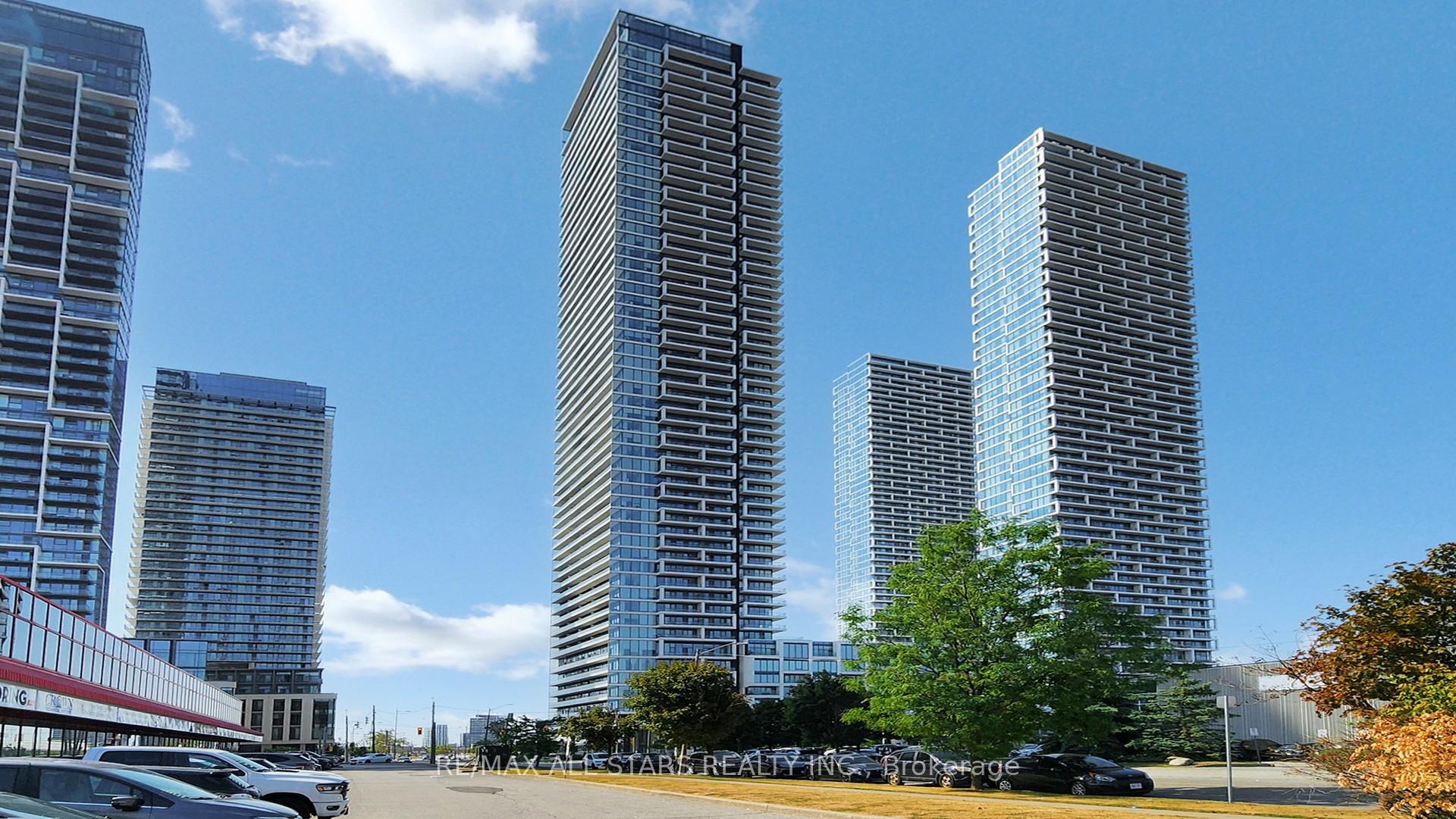 Front of Unit 5003, 950 Portage Parkway