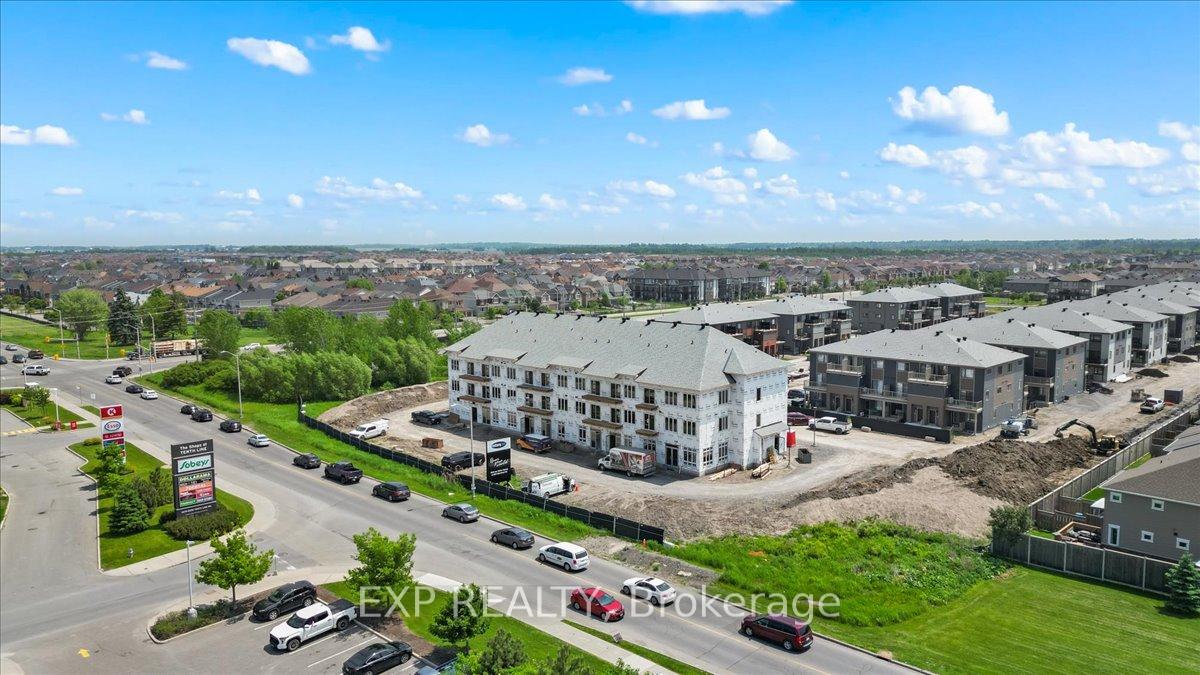 Photo 2 of Unit 3203, 2370 Tenth Line Road, Ottawa, Avalon West — HOMEH