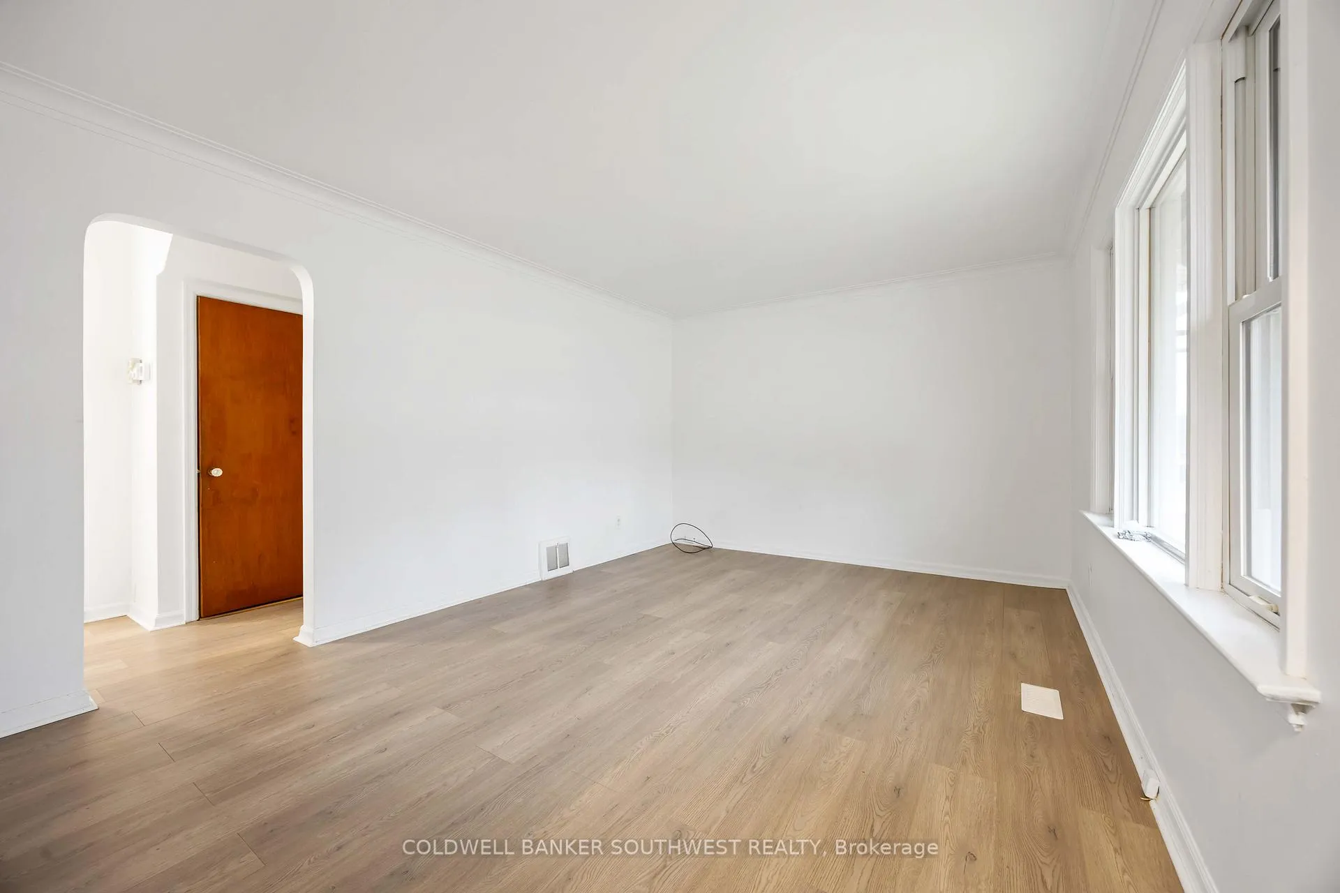 Photo 4 of 478 Indian Road N, Sarnia — HOMEH