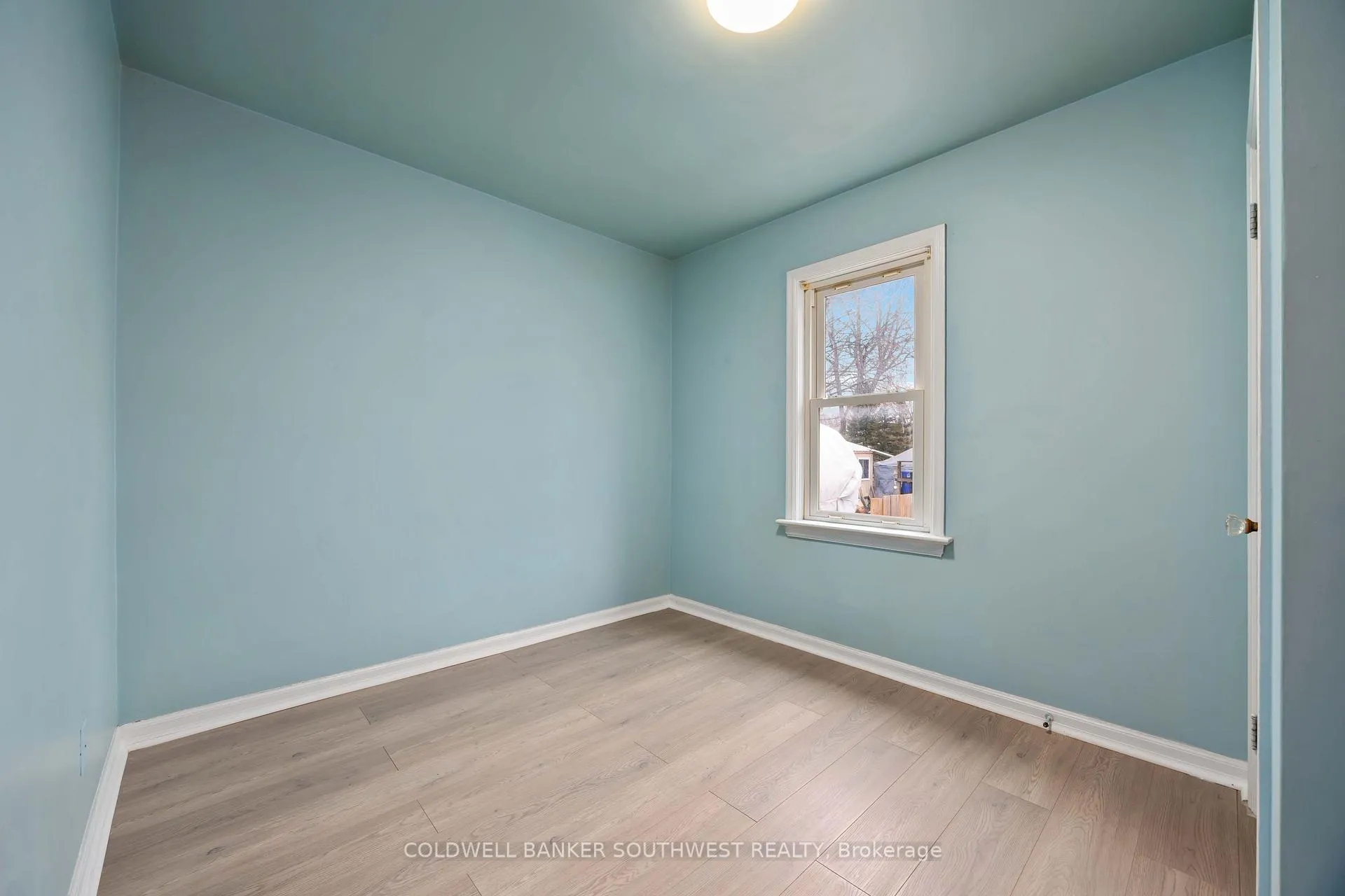 Photo 10 of 478 Indian Road N, Sarnia — HOMEH