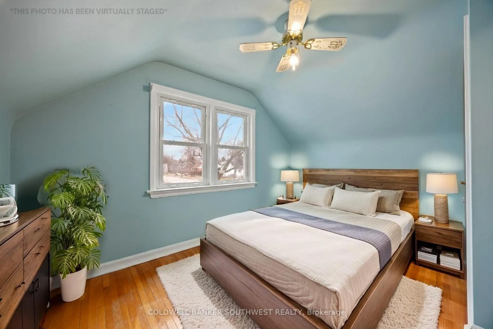Photo 12 of 478 Indian Road N, Sarnia — HOMEH