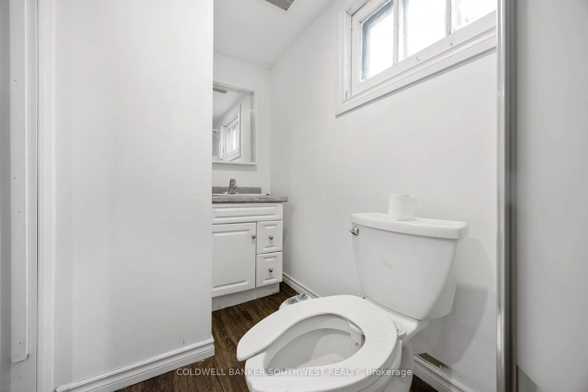 Photo 22 of 478 Indian Road N, Sarnia — HOMEH