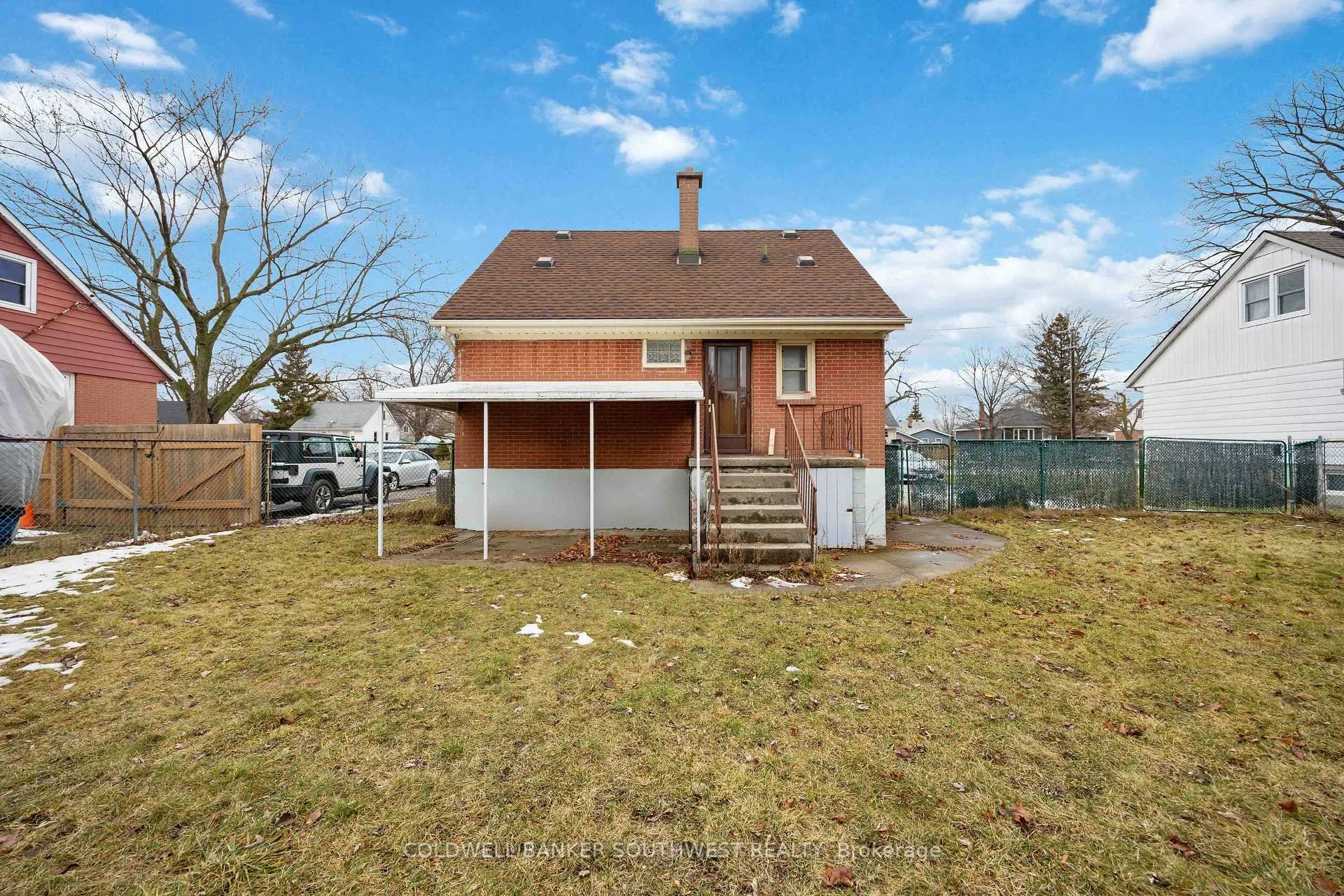 Photo 26 of 478 Indian Road N, Sarnia — HOMEH