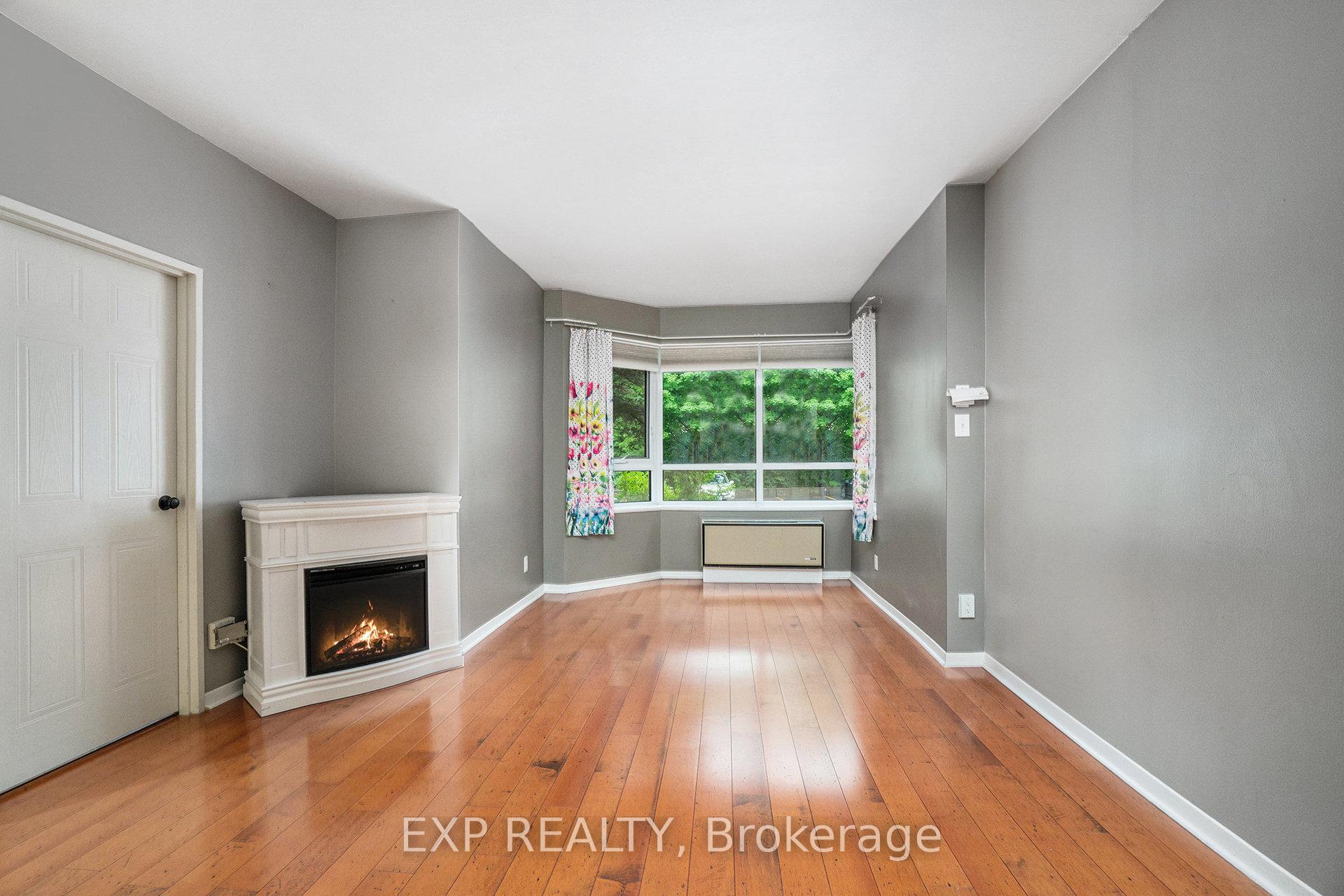 Photo 3 of Unit 107, 80 Sandcastle Drive, Ottawa, Leslie Park — HOMEH