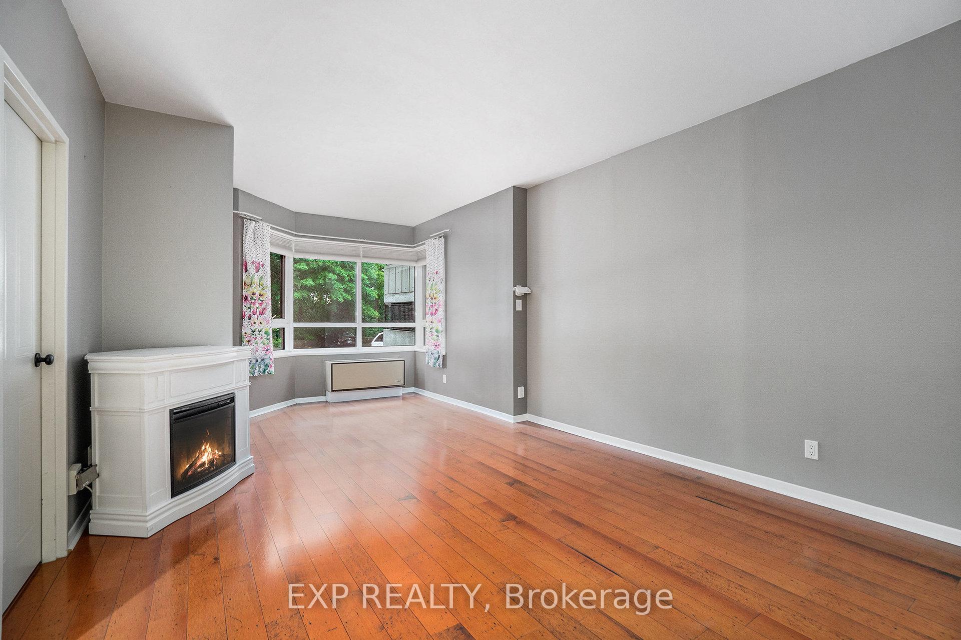 Photo 4 of Unit 107, 80 Sandcastle Drive, Ottawa, Leslie Park — HOMEH