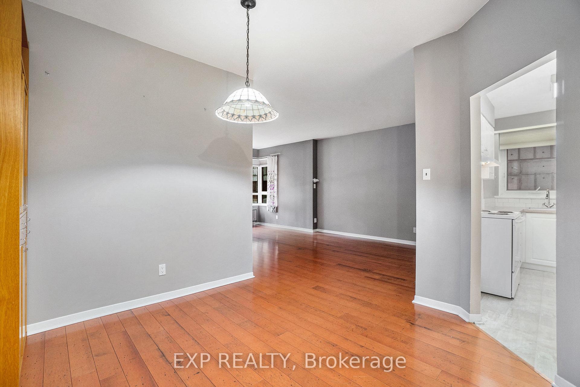 Photo 5 of Unit 107, 80 Sandcastle Drive, Ottawa, Leslie Park — HOMEH