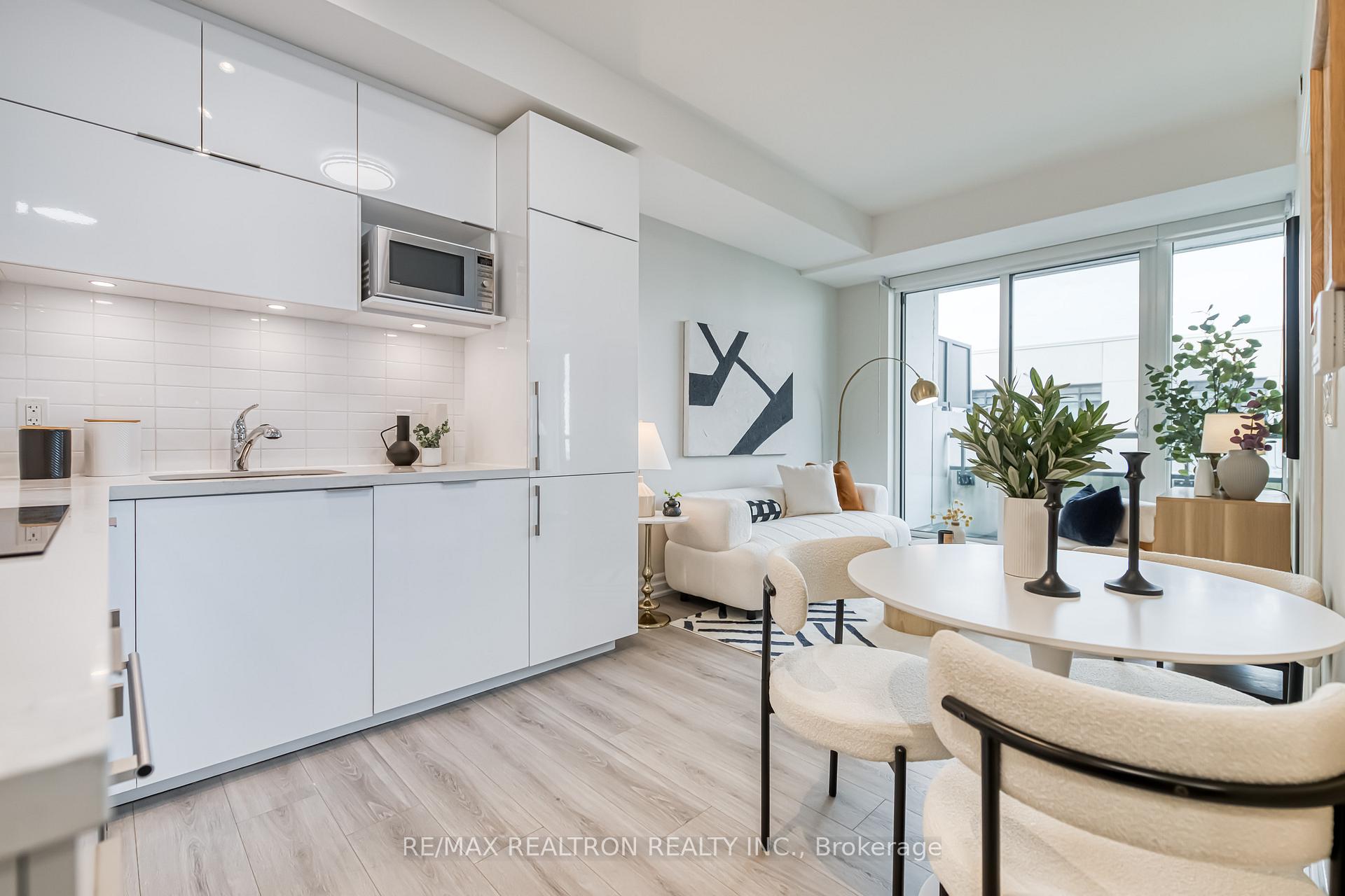 Photo 12 of Unit B716, 8 Rouge Valley Drive W, Markham, Unionville — HOMEH