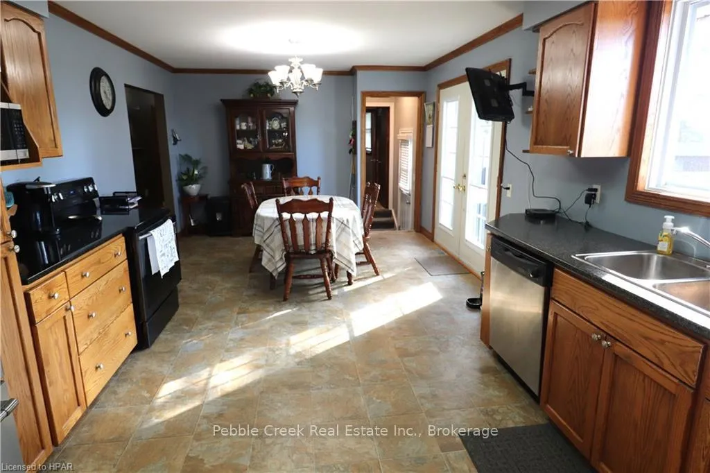 Photo 6 of 79807 Orchard Line, Central Huron, Goderich — HOMEH