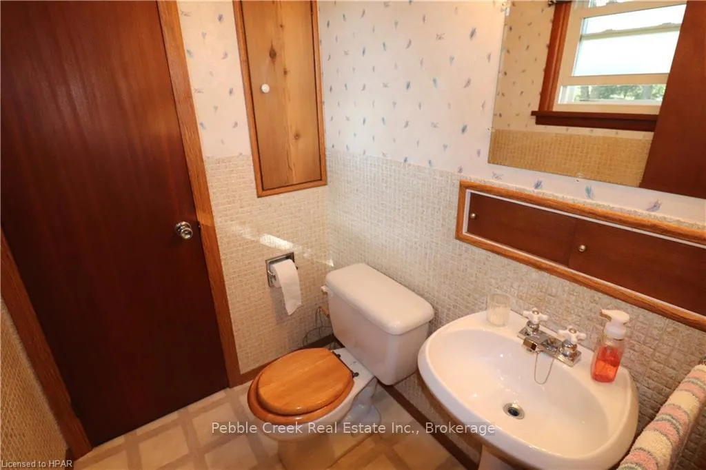 Photo 12 of 79807 Orchard Line, Central Huron, Goderich — HOMEH
