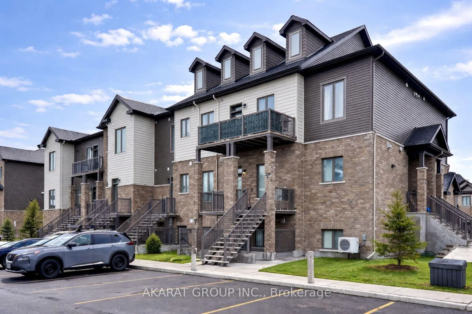 Photo 1 of G-725 Dearborn Private, Ottawa, Blossom Park/Kemp Park/Findlay Creek — HOMEH