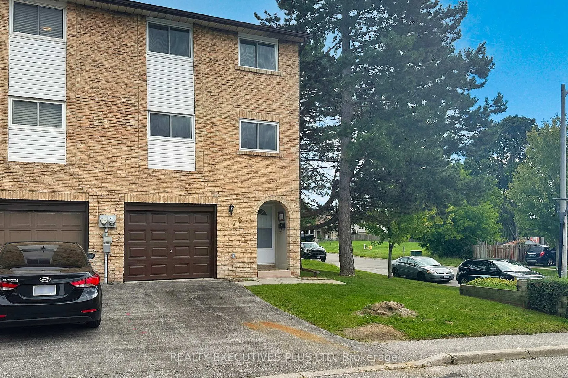 Photo 2 of Unit 76, 1330 Trowbridge Drive, Oshawa, Centennial — HOMEH