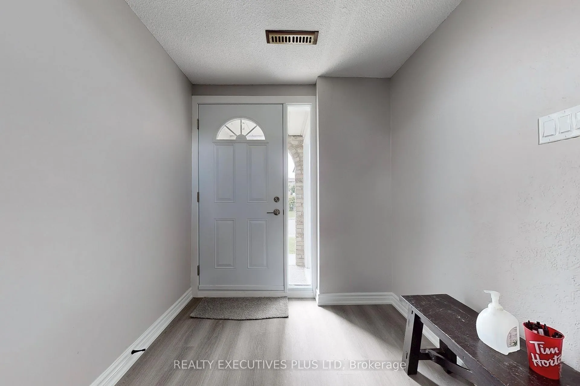 Photo 4 of Unit 76, 1330 Trowbridge Drive, Oshawa, Centennial — HOMEH