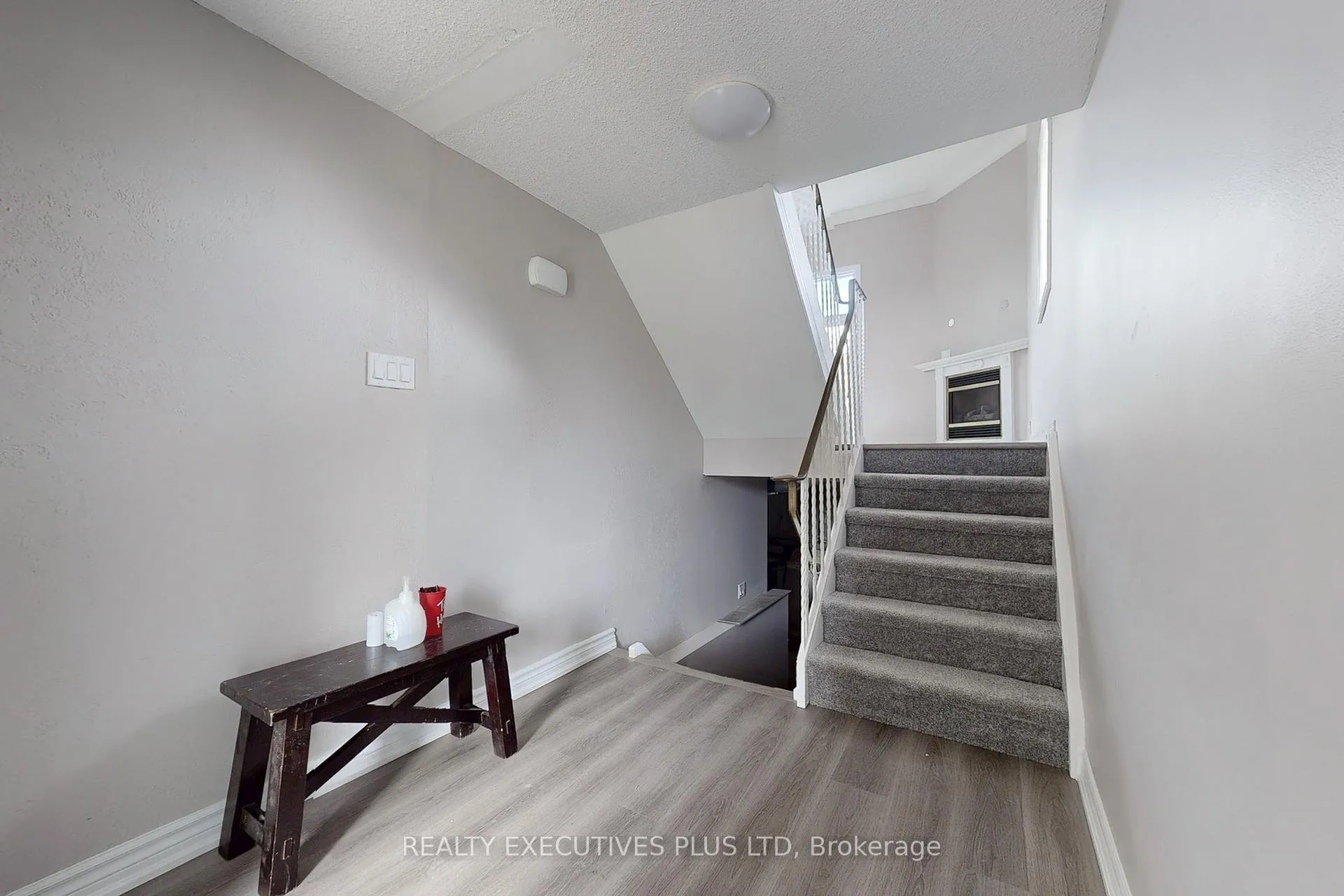 Photo 5 of Unit 76, 1330 Trowbridge Drive, Oshawa, Centennial — HOMEH
