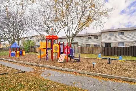 Photo 26 of Unit 76, 1330 Trowbridge Drive, Oshawa, Centennial — HOMEH