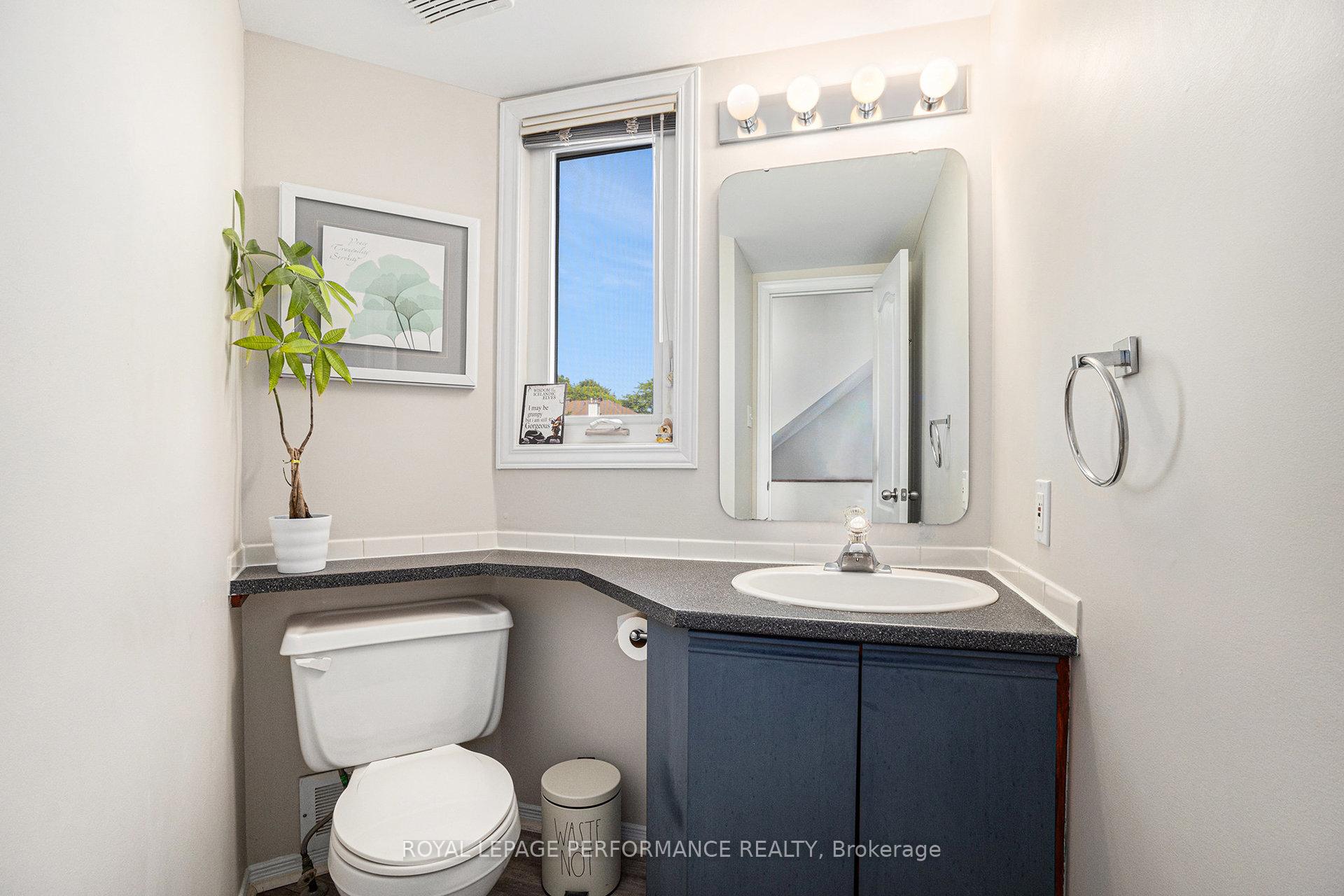 Photo 14 of 6074 Red Willow Drive, Ottawa, Chapel Hill — HOMEH