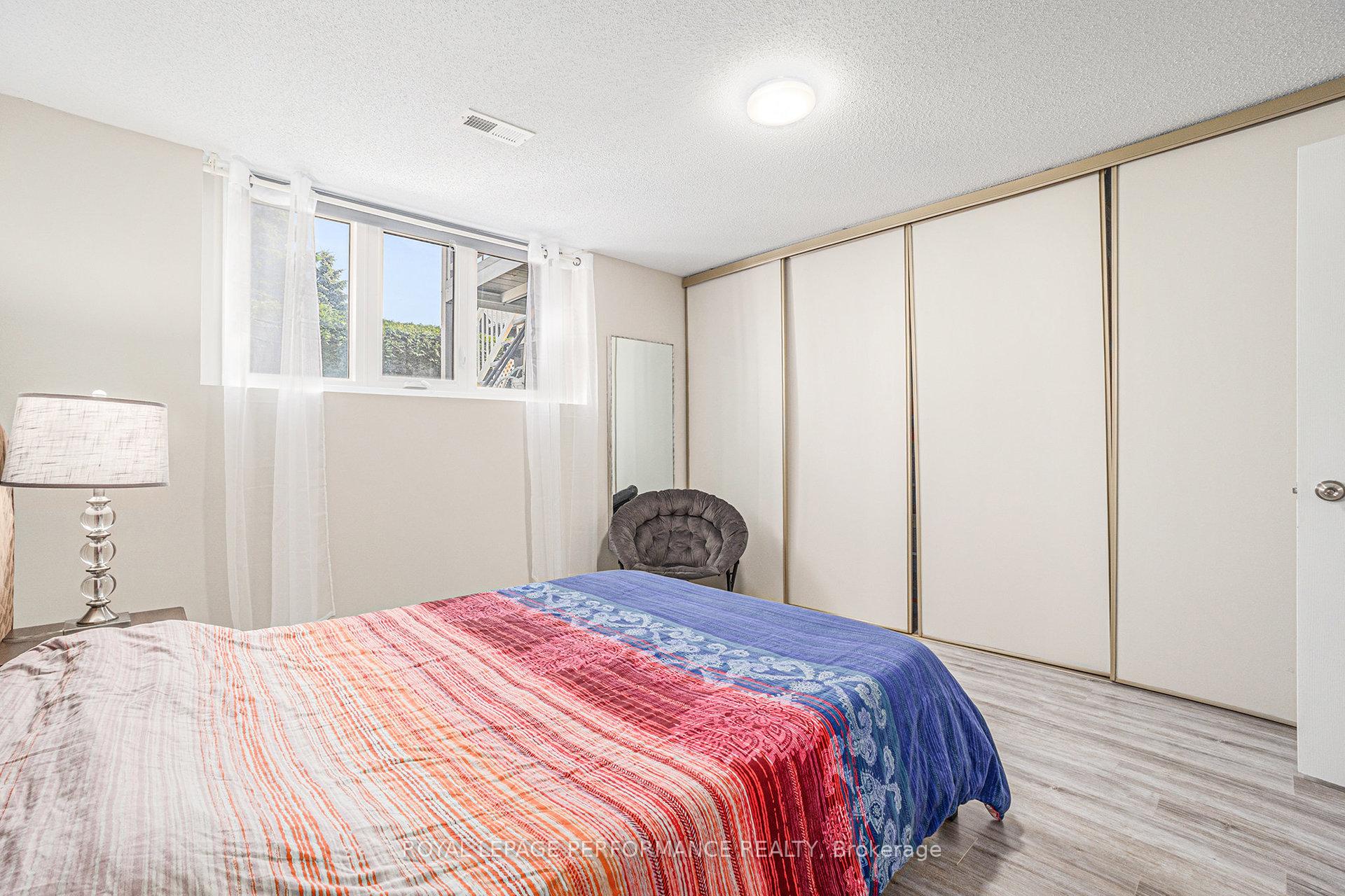 Photo 17 of 6074 Red Willow Drive, Ottawa, Chapel Hill — HOMEH